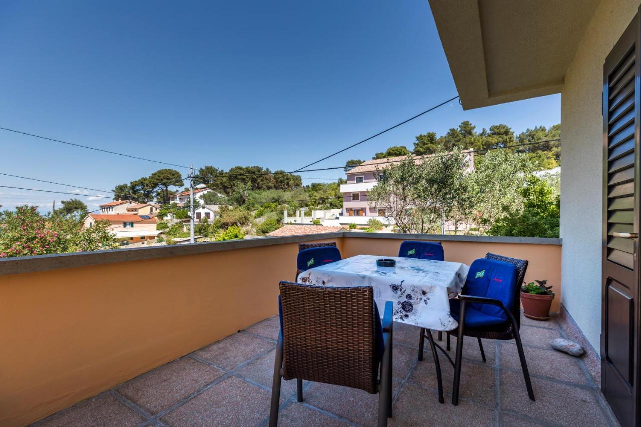 Holiday Home Villa Esperanca เวลิโลชิน ภายนอก รูปภาพ