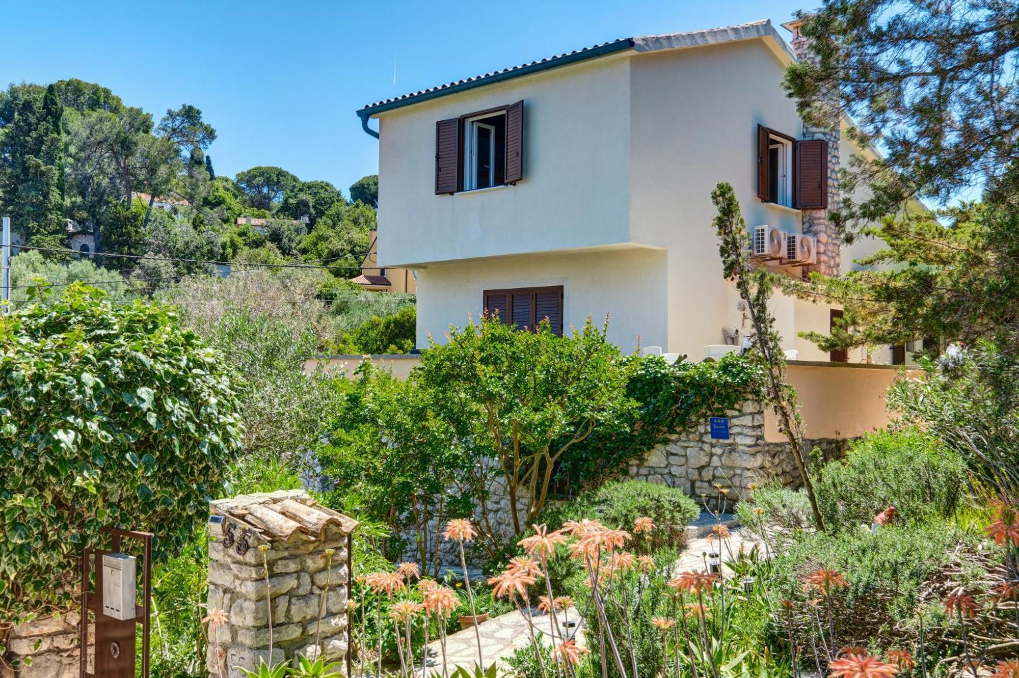 Holiday Home Villa Esperanca เวลิโลชิน ภายนอก รูปภาพ