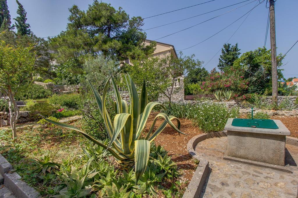 Holiday Home Villa Esperanca เวลิโลชิน ภายนอก รูปภาพ